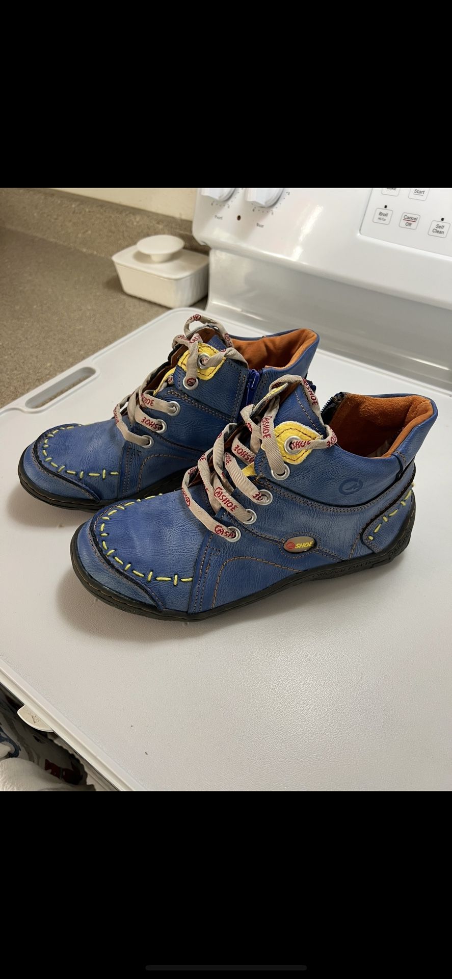 TMA hiking boots