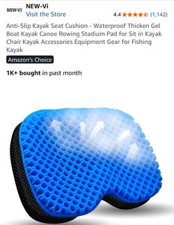 Anti-slip kayak seat cushion