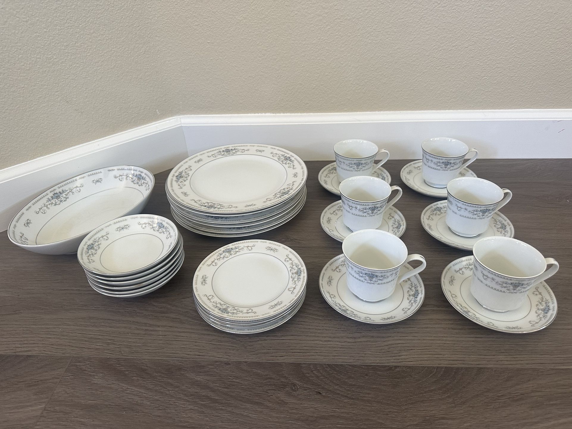 Fine Porcelain China Diane Pattern