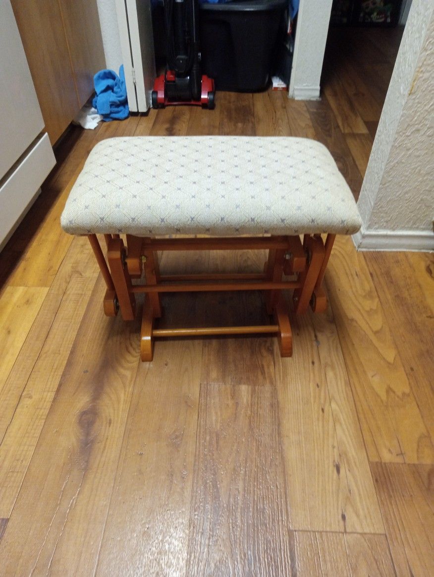 Gliding Ottoman 