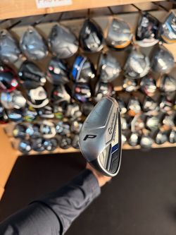 Golf pitching wedge