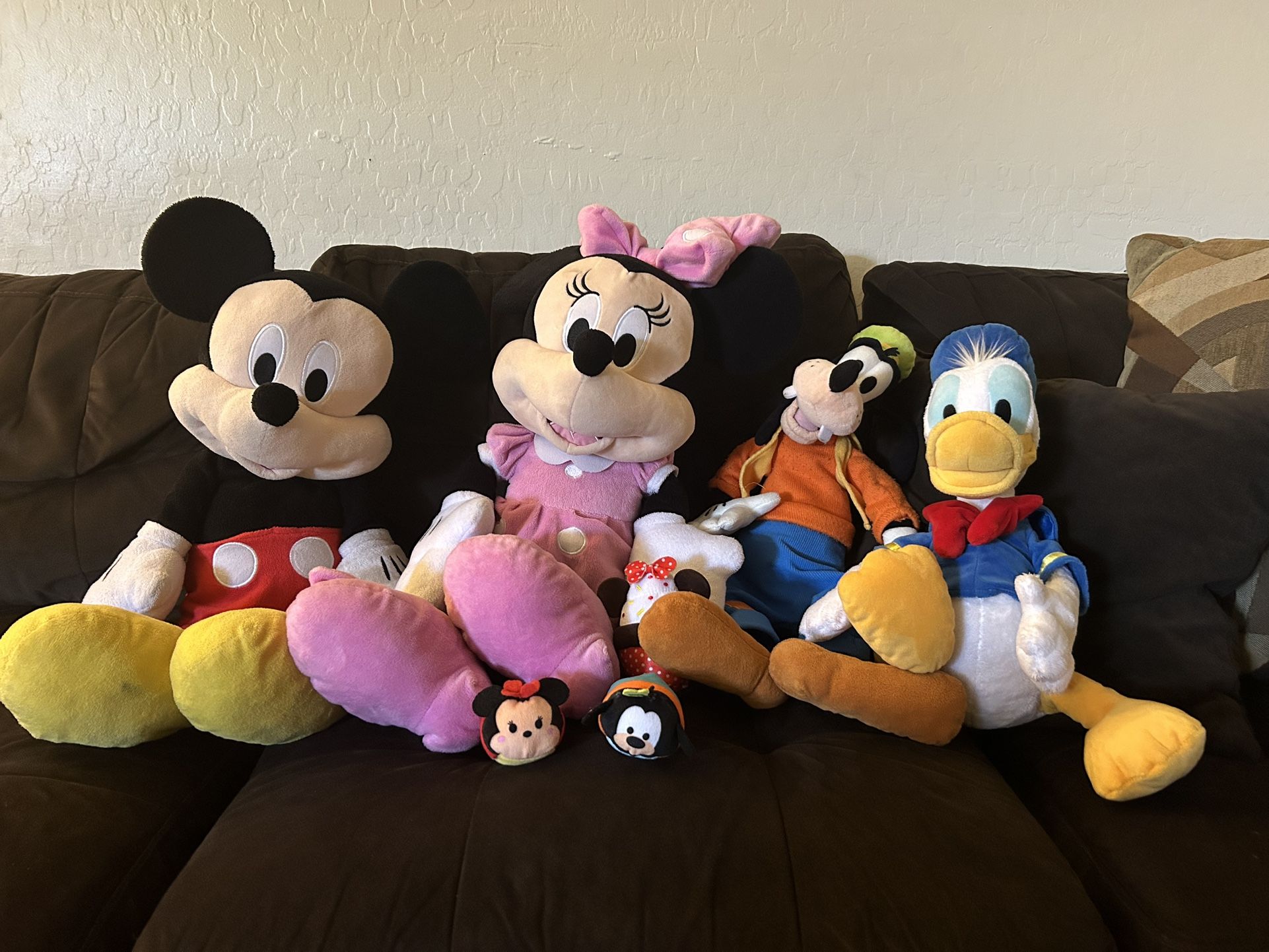 Mickey And Friends Lot