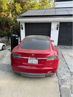 2014 Tesla Model S