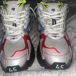 balenciaga runners