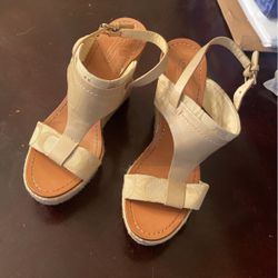 Size 8 Coach Bige Wedge Sandals 