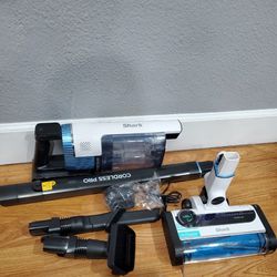Shark pro cordless vacuum with clean sense IQ and odor neutralizer