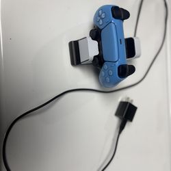 PS5 Remote And Charging Stand 