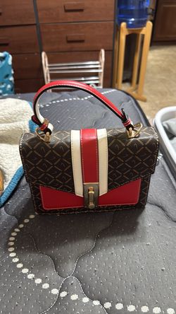 Hand bag