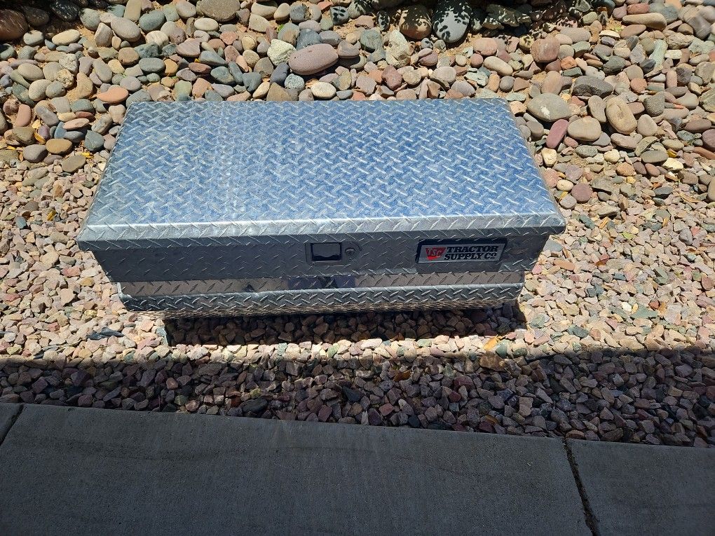 Tractor Supply Tool Box