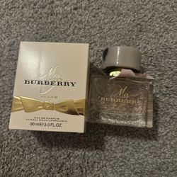 My Burberry Blush Eau de Parfum 90ml (3.0 FL OZ)  #luxury #perfume #Burberry #MyBurberry