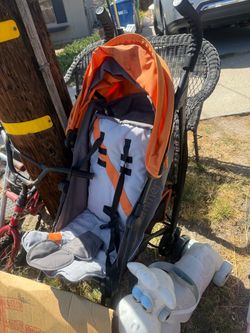 Free Curbside pick up ride on toys and stroller