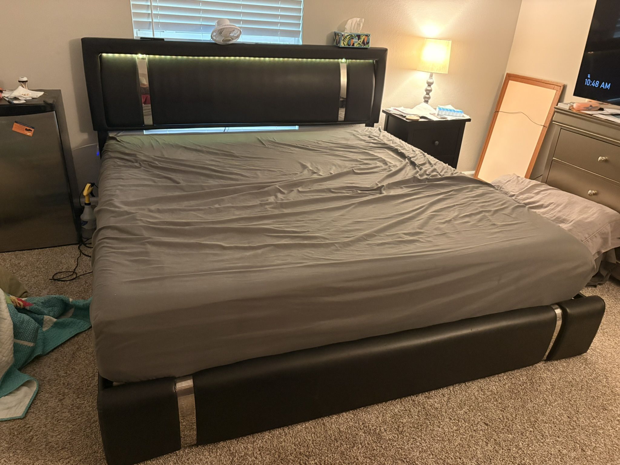 King size Bed With Foam mattress