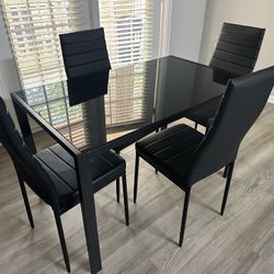Dining Table Set