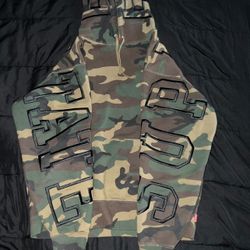Supreme Hoodie 