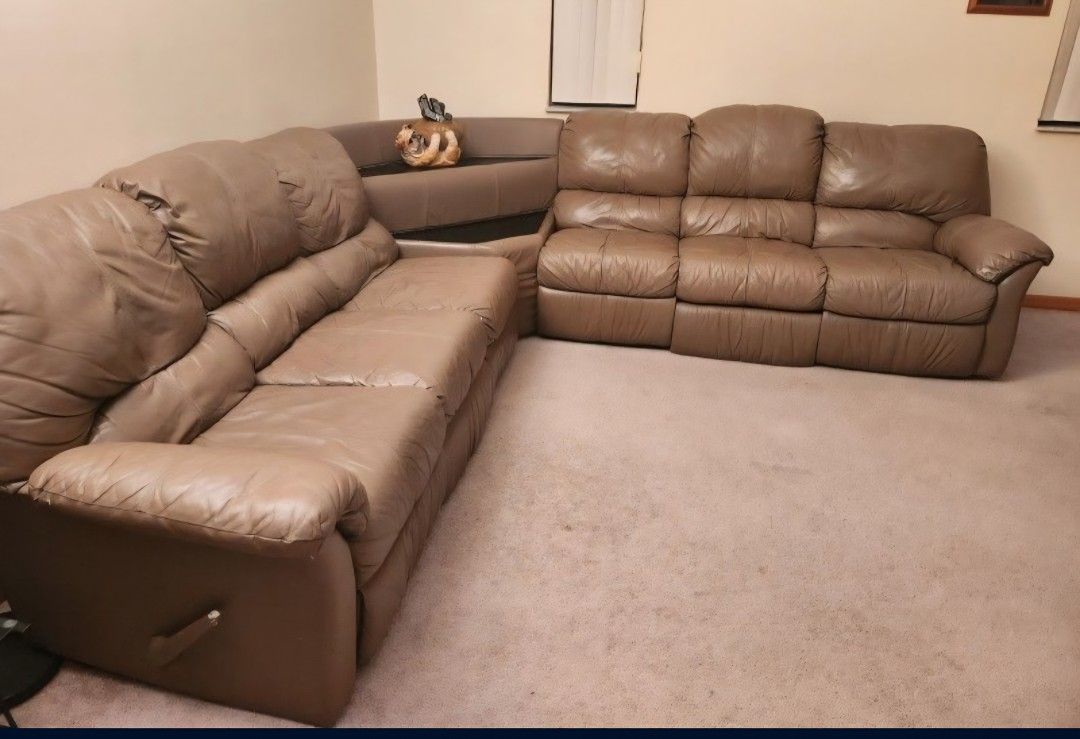 Leather 6 Seater/4 Recliners. Smoke Free Home. $799.99 Or Best Offer