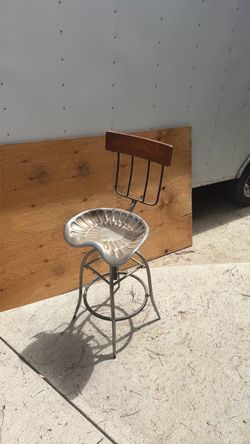 Barstool