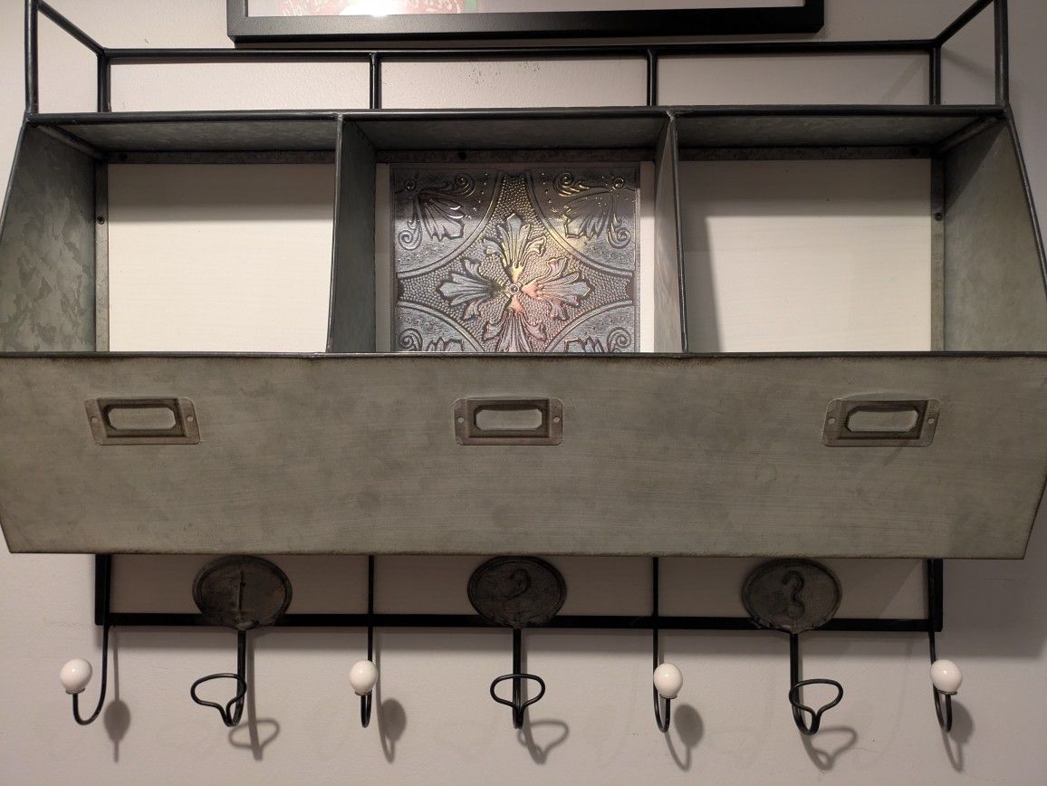 Wall Cubby Organizer