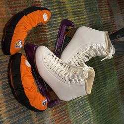 Kids 2/12 Size Leather Ice Skates