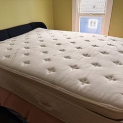 Queen Engineered sleep Duo memory Mattress +  Cover 