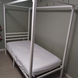 Twin Metal Frame Bed 