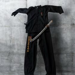 Kids Ninja/Kung Fu Halloween Costume Set with Light-Up Toy Sword (Ages 10-12)