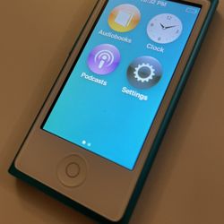 iPod nano 7th Generation 16 GB Blue