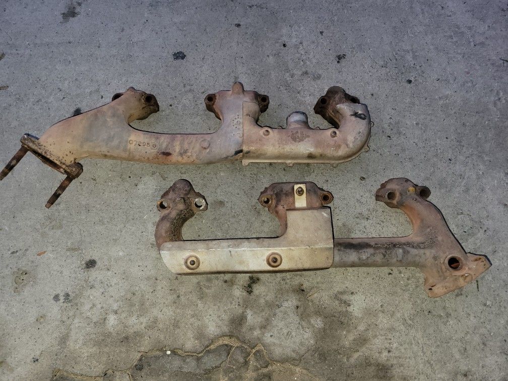 Chevy Exhaust Manifolds