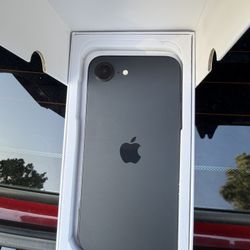 Iphone 16e 128Gb Att Or Cricket- Tmobile Or Metro