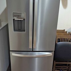 Whirlpool Fridge ( Can Deliver )