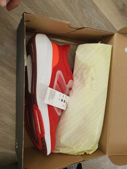 Brand New Reebok Ultra bounce Shoes (11M)