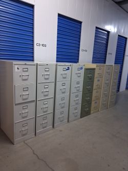 Solid metal file cabinet with snd without key