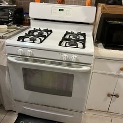 Refrigerator And Electric And Gas Stove $200