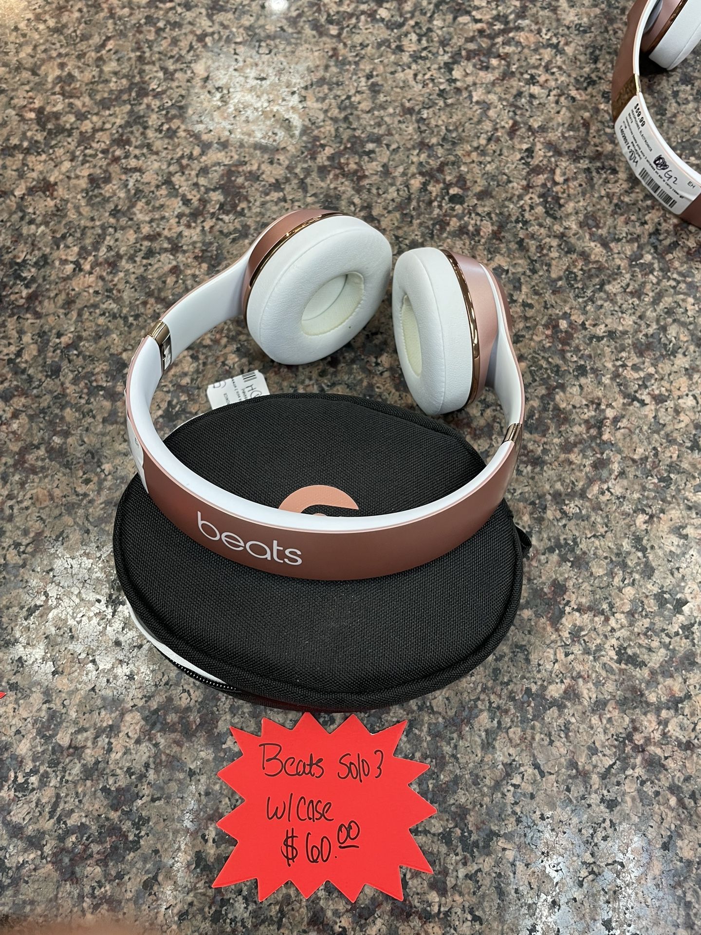 Beats Solo 3 W/case