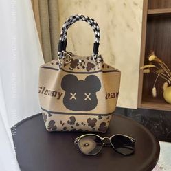 【Japanese & Korean Style Knitted Tote Bag】 $15 ✅ Portable & Commute-Friendly: Compact and lightweight—perfect for grabbing on the go, whether for work