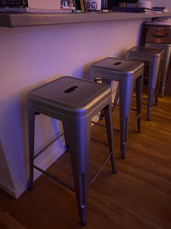 24” Barstools (4 total, $5 each). West Seattle Junction