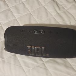 Altavoz portátil Bluetooth resistente al agua JBL Charge 5