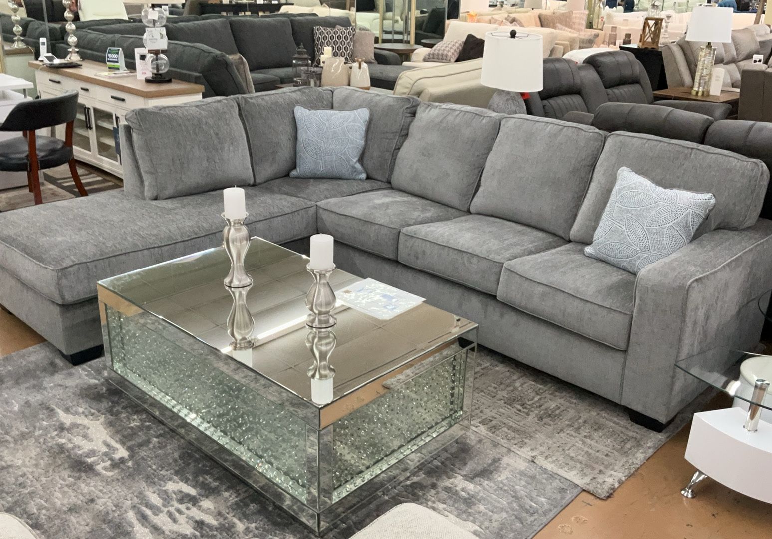 💥WOW!! $1,149      120” W Sectional with Chaise
