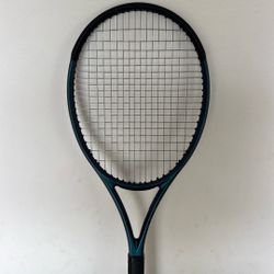 Wilson Ultra Tennis Racket