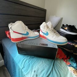 Adidas Nike 11