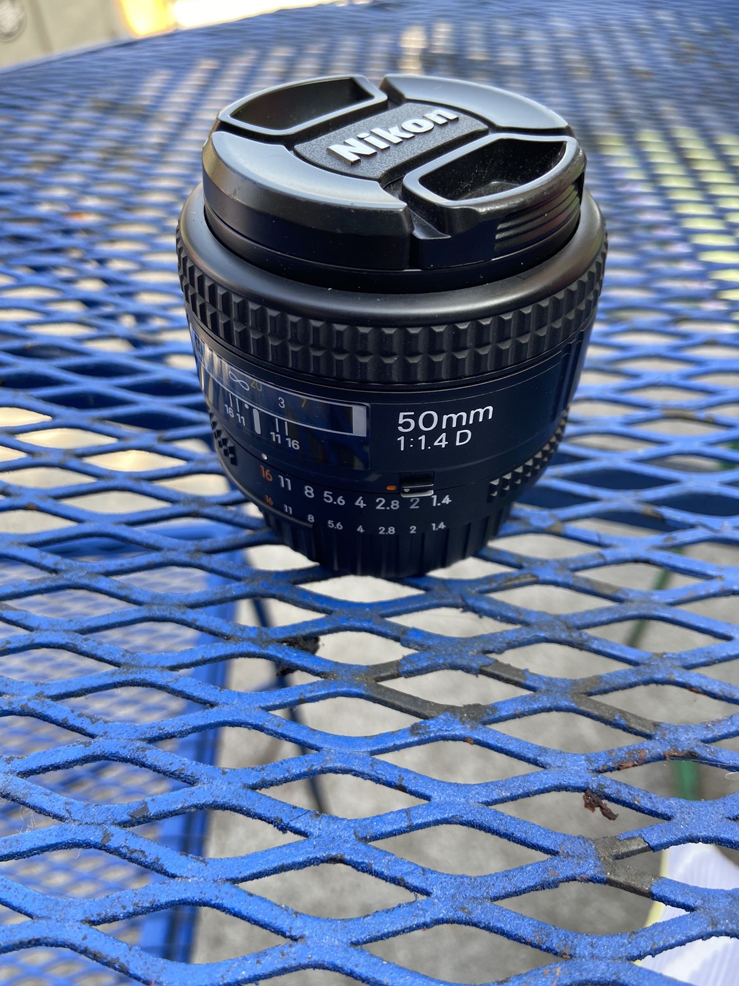 Nikon 50 f 1.4 AF-D lens in excellent condition can use with film cameras also