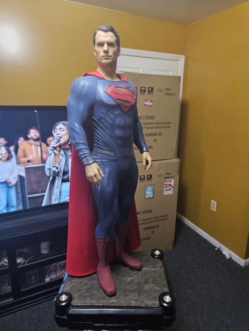 Statue-Dawn-Of-Justice1/2-Superman