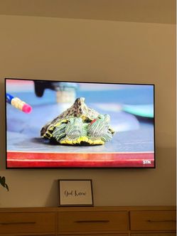 Samsung 75-inch Q7DT Series QLED 4K UHD Smart TV with  Original Samsung remote and wall mount
