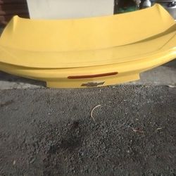 20016-2023 Chevrolet Camaro Trunk Deck With Spoiler And Inner Accessories Oem.