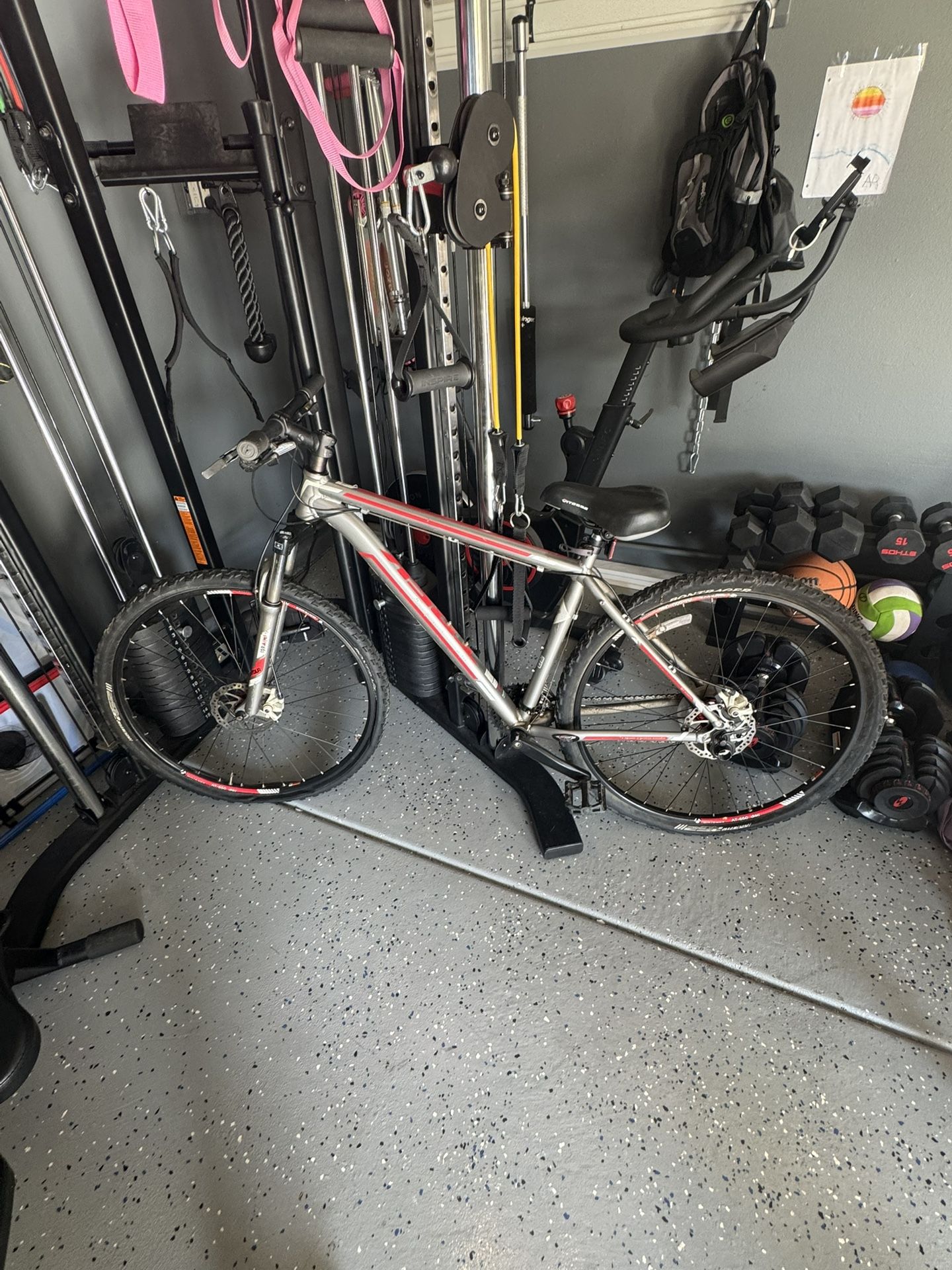 Trek Mountain Bike 