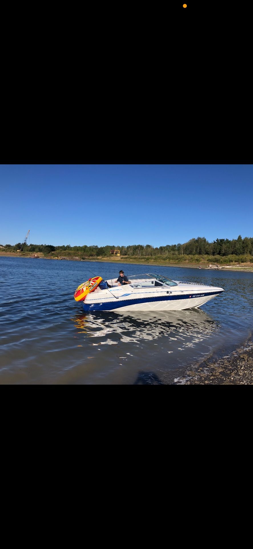 1993 celebrity 20 Foot Boat