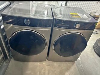 Midea Front Loader Washer & Dryer Set