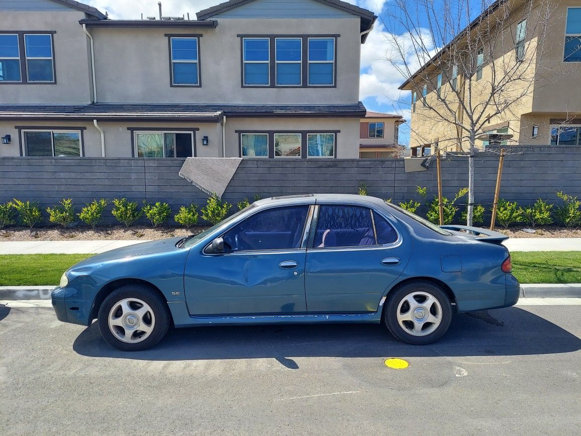 1993 Nissan Altima for Sale in Ladera Ranch, CA - OfferUp