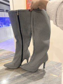 Women’s Houndstooth Boots