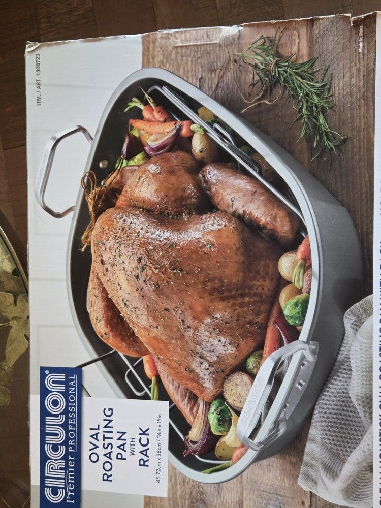 Brand new Roasting Pan