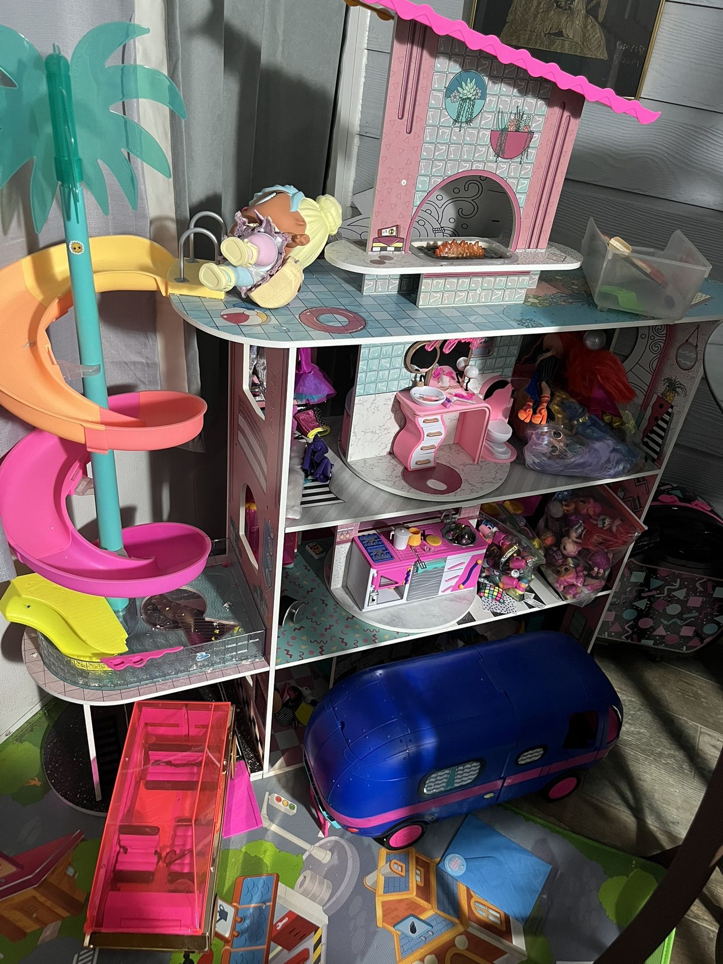 Huge LOL DOLL Lot!